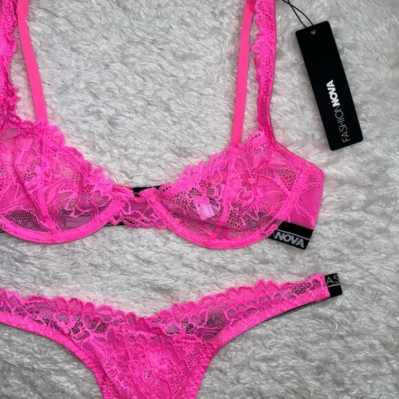 NWT Fashion Nova Romance Bra And Thong Set Lingerie Pink Fuschia New Small Lace - Picture 6 of 9